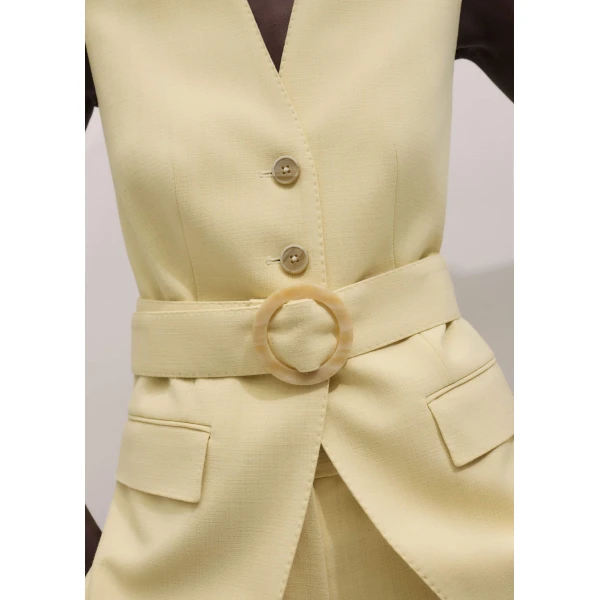 Crease-Less Tailoring – luxury British Yellow in Me and Em exclusively at Luxury Shoes 