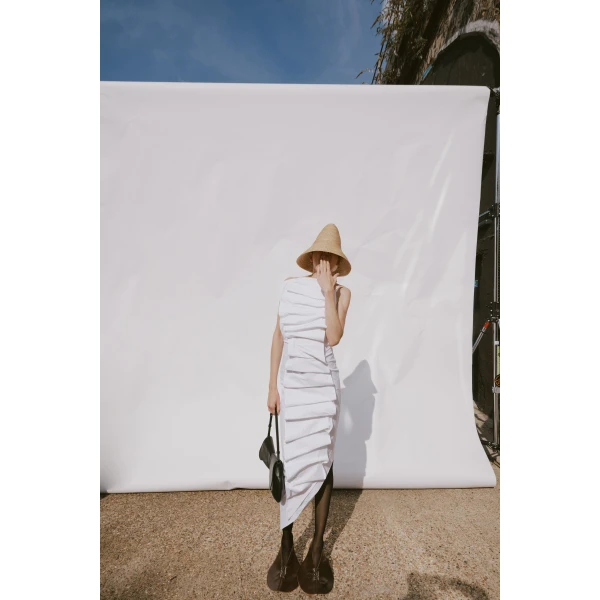 A.W.A.K.E. MODE Bib-Front Structured Dress With Open Back White - Dresses - Conceptual Avant-Garde Fashion at Luxury Shoes 