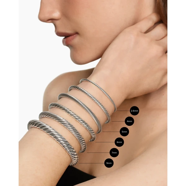 7mm in Blue – clasp and closure mechanism detail|David Yurman Buckle Classic Cable Bracelet in Sterling Silver with Hampton Blue Topaz and Diamonds