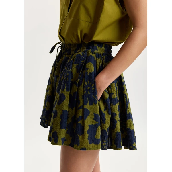 Essentiel Antwerp Green And Dark Blue Floral Print Cotton Shorts - Essentiel Antwerp Shorts - Colorful Belgian Design - Shop at Luxury Shoes 