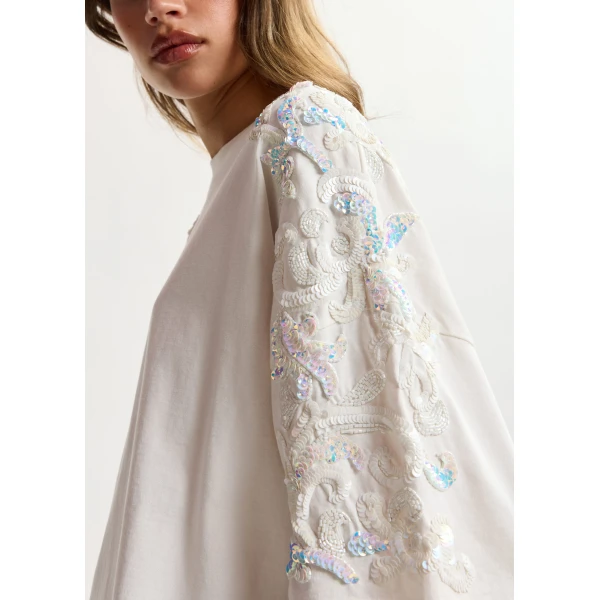 Essentiel Antwerp Off-White Cotton T-Shirt With Sequin And Bead Embellishments - Essentiel Antwerp Tops - Colorful Belgian Design - Shop at Luxury Shoes 