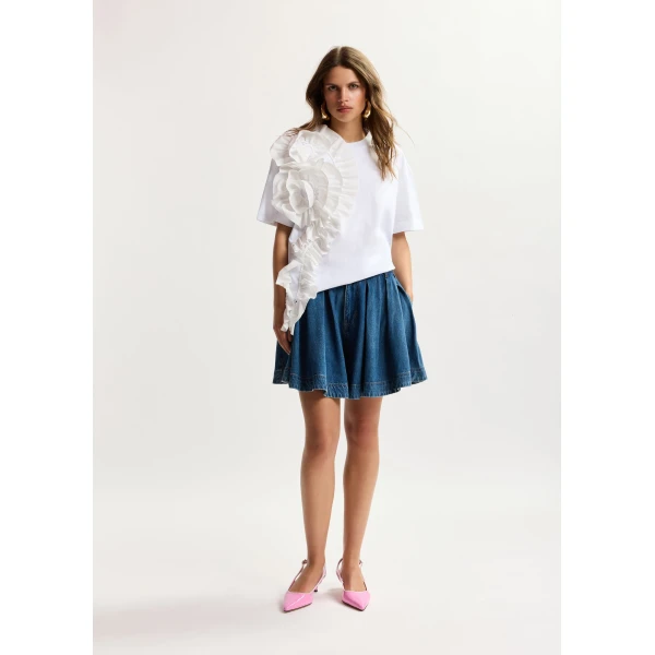 Essentiel Antwerp White Cotton T-Shirt With Oversized Floral Ruffle Detail - Essentiel Antwerp Tops - Colorful Belgian Design - Shop at Luxury Shoes 