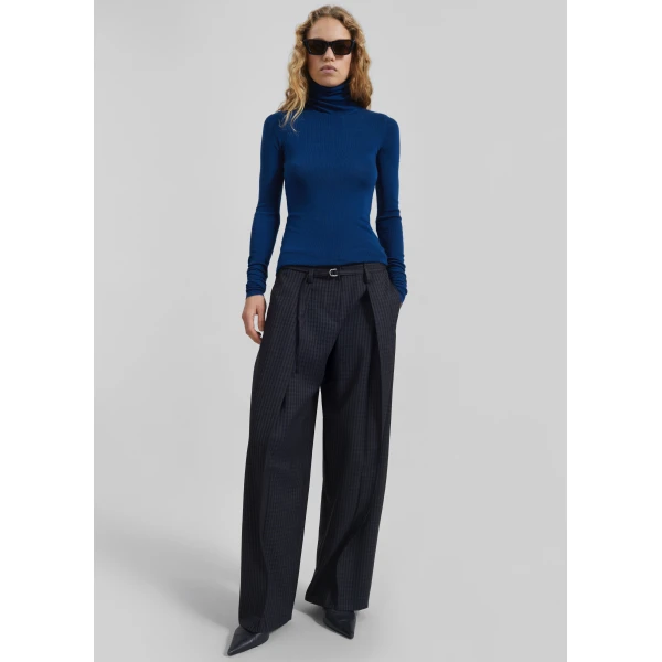 The Frankie Shop Sirsa Double Belt Loop Trousers - Black Plaid - Oversized Minimalist Pants in Multicolour - Shop at Luxury Shoes 