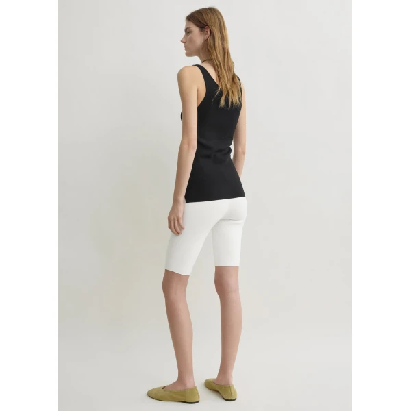 Totême Capri Knit Shorts Off-White - Shorts - Scandinavian Minimalist Luxury at Luxury Shoes 
