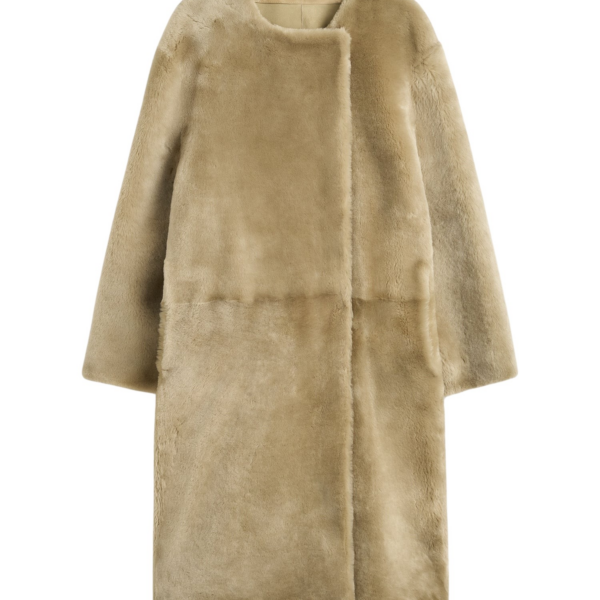 Totême Collarless Shearling Coat Rye - Coats - Scandinavian Minimalist Luxury at Luxury Shoes 