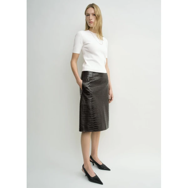 Totême Compact Knit Tee Optic White - Tops - Scandinavian Minimalist Luxury at Luxury Shoes 