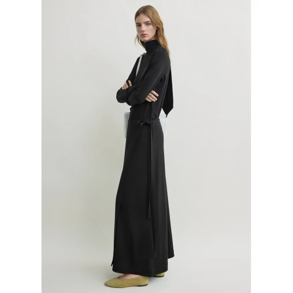 Totême Fluid Jersey Skirt Black - Skirts - Scandinavian Minimalist Luxury at Luxury Shoes 