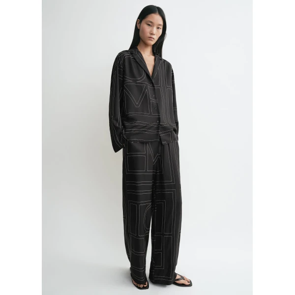 Totême Monogram Silk PJ Top Black - Loungewear - Scandinavian Minimalist Luxury at Luxury Shoes 