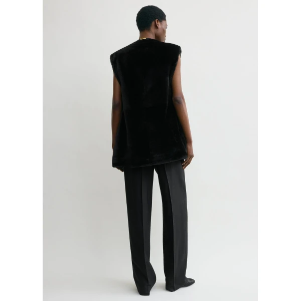 Totême Plush Shearling Vest Black - Jackets - Scandinavian Minimalist Luxury at Luxury Shoes 