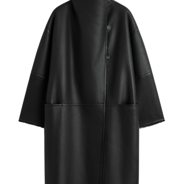Totême Shearling Wrap Coat Black - Coats - Scandinavian Minimalist Luxury at Luxury Shoes 