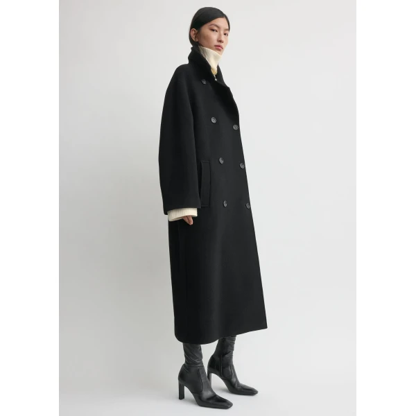 Totême Shield Coat Black - Coats - Scandinavian Minimalist Luxury at Luxury Shoes 