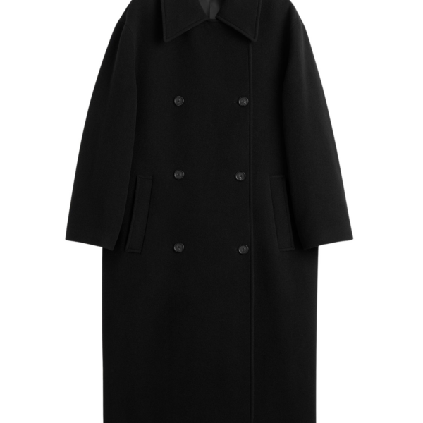 Totême Shield Coat Black - Coats - Scandinavian Minimalist Luxury at Luxury Shoes 