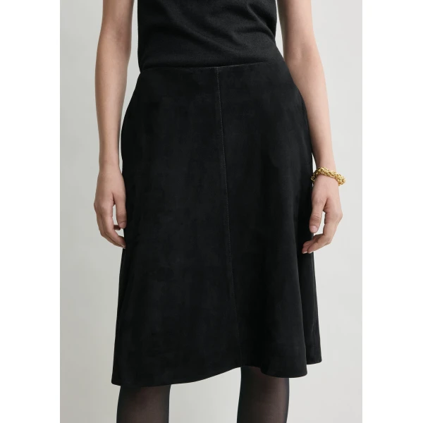 Totême Suede Skirt Black - Skirts - Scandinavian Minimalist Luxury at Luxury Shoes 