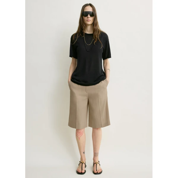 Totême Wide Tailored Shorts Overcast Beige - Shorts - Scandinavian Minimalist Luxury at Luxury Shoes 