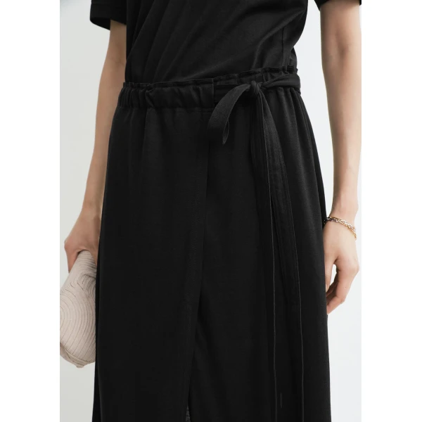 Totême Wrap Skirt Black - Skirts - Scandinavian Minimalist Luxury at Luxury Shoes 