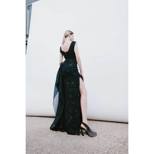 asymmetric tailoring