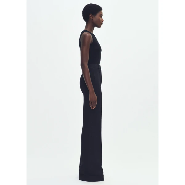 Black trousers