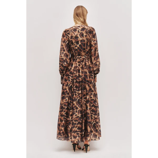 Aje clothing Aus  – structured silhouette with raw femininity from Luxury Shoes 