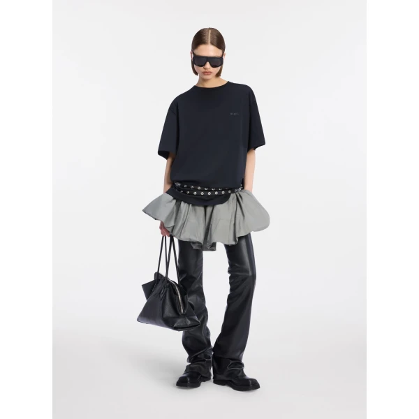 Black t-shirt