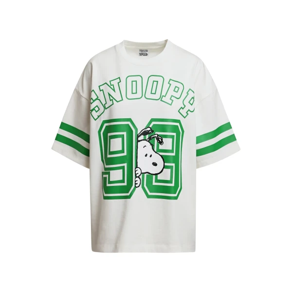 Off-white T-shirt with Peanuts™ Snoopy print and green text