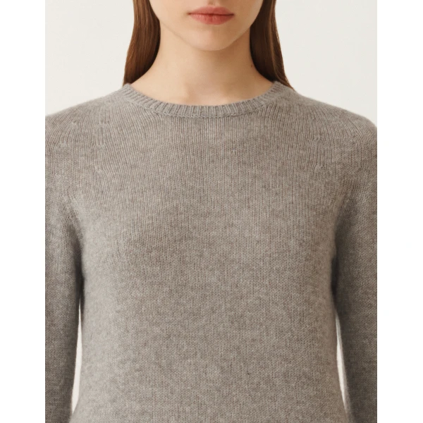 Cashmere Sweater in Grey - Image 5