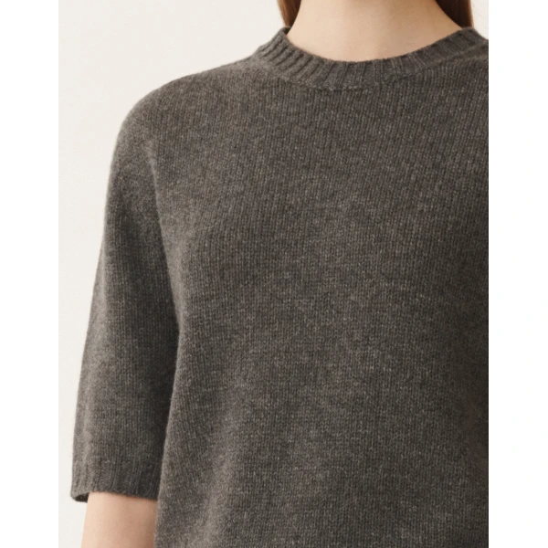 Cashmere Sweater in Grey - Image 5