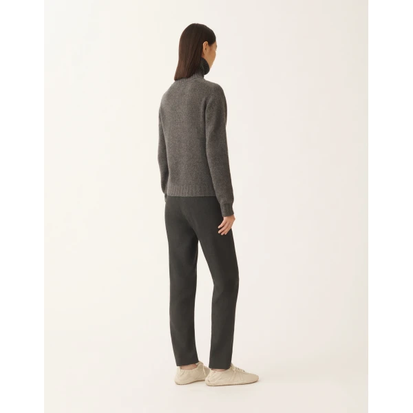 Cashmere Turtleneck Sweater in Grey
