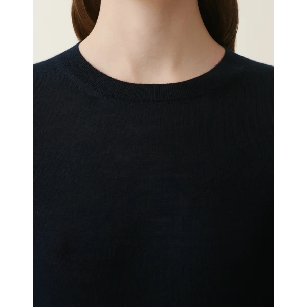 Cashmere and Silk Sweater in Midnight Blue - Image 5