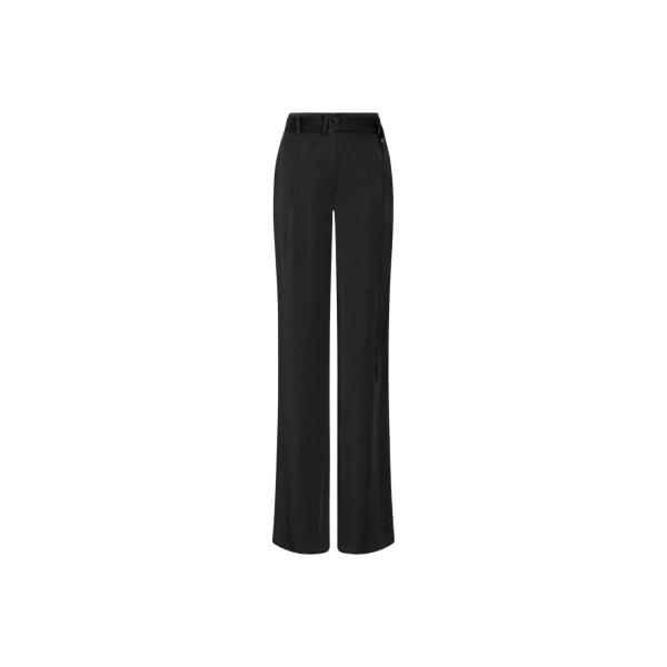 black pants