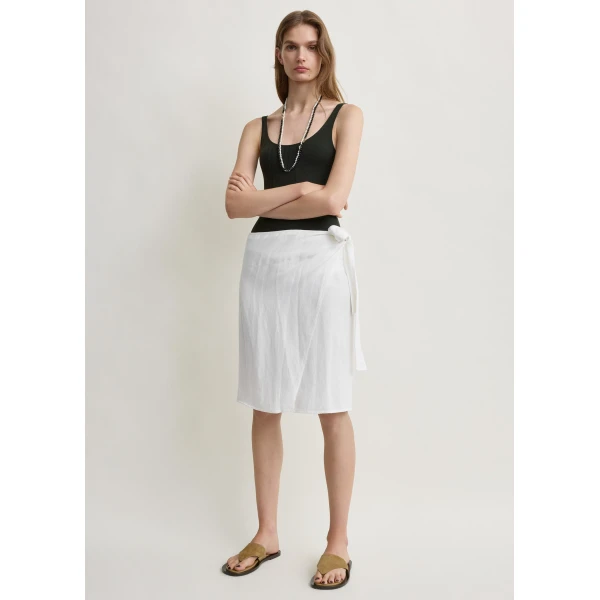 Totême Beach pareo in White - Beachwear - Scandinavian Minimalist Luxury at Luxury Shoes 