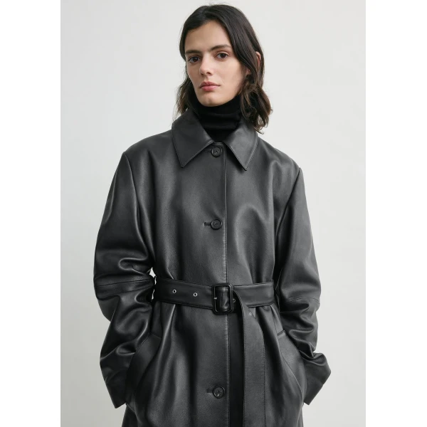 Totême Belted leather coat in Black - Coats - Scandinavian Minimalist Luxury at Luxury Shoes 