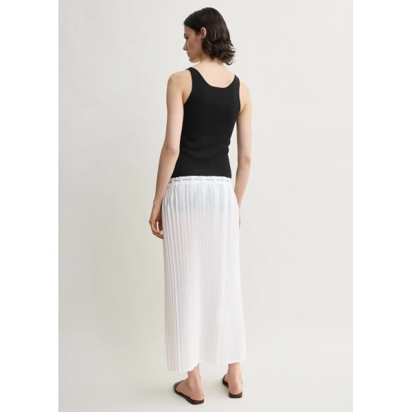Totême Belted pleated skirt in White - Skirts - Scandinavian Minimalist Luxury at Luxury Shoes 