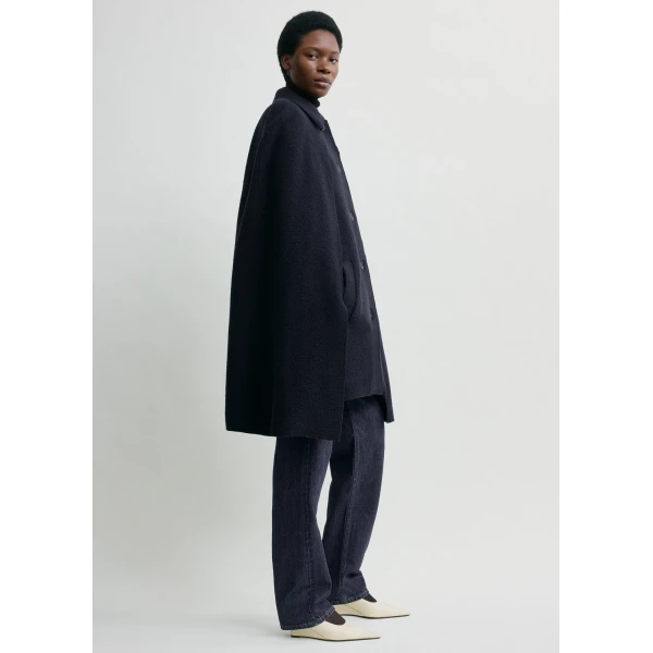 Totême Cape coat in Navy - Jackets - Scandinavian Minimalist Luxury at Luxury Shoes 