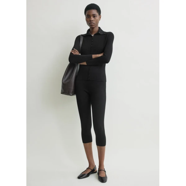 Totême Capri knit leggings in Black - Pants - Scandinavian Minimalist Luxury at Luxury Shoes 