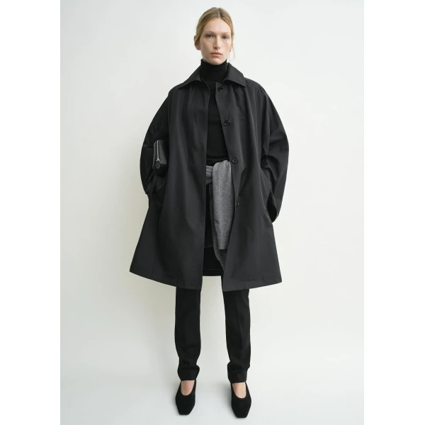 Totême Car coat in Black - Jackets - Scandinavian Minimalist Luxury at Luxury Shoes 
