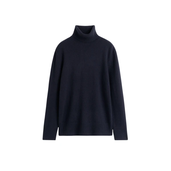 Totême Cashmere turtleneck in Navy - Knitwear - Scandinavian Minimalist Luxury at Luxury Shoes 