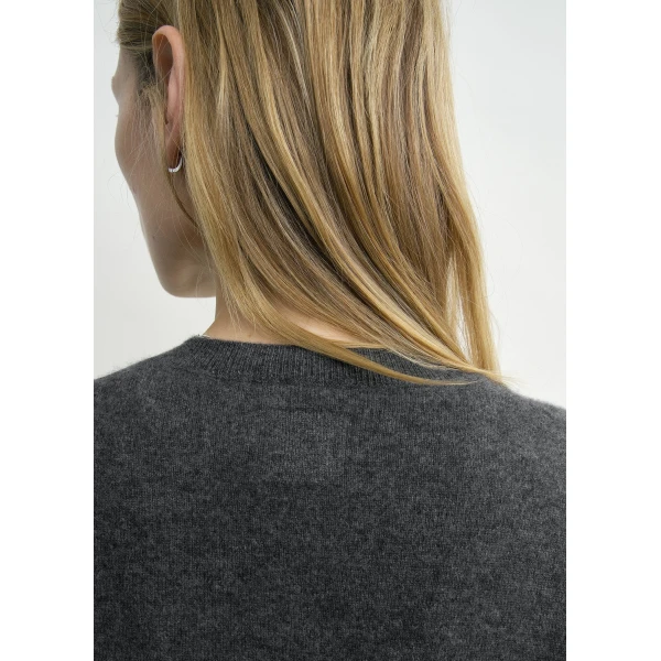 Totême Cashmere v-neck knit charcoal in Charcoal melange - Knitwear - Scandinavian Minimalist Luxury at Luxury Shoes 