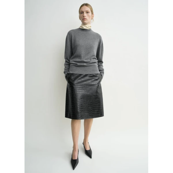 Totême Classic cashmere crew knit mid grey in Mid grey melange - Knitwear - Scandinavian Minimalist Luxury at Luxury Shoes 