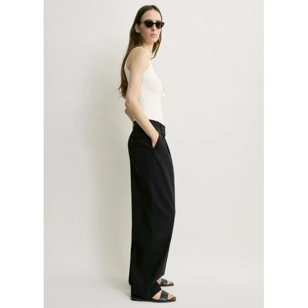 Totême Classic compact knit tank in White - Knitwear - Scandinavian Minimalist Luxury at Luxury Shoes 