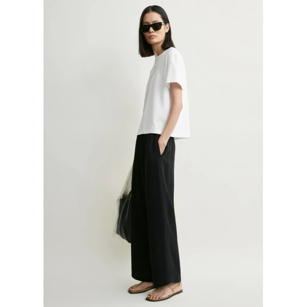 Totême Classic embroidered tee in Optic white - Tops - Scandinavian Minimalist Luxury at Luxury Shoes 