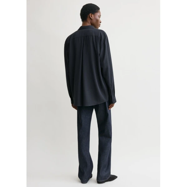 Totême Classic fluid shirt in Navy - Tops - Scandinavian Minimalist Luxury at Luxury Shoes 
