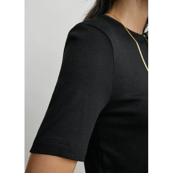 Totême Classic jersey tee in Black - Tops - Scandinavian Minimalist Luxury at Luxury Shoes 