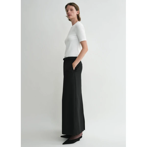 Totême Classic rib tee in White - Tops - Scandinavian Minimalist Luxury at Luxury Shoes 