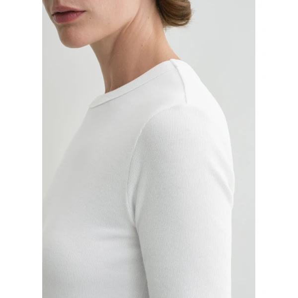Totême Classic rib tee in White - Tops - Scandinavian Minimalist Luxury at Luxury Shoes 