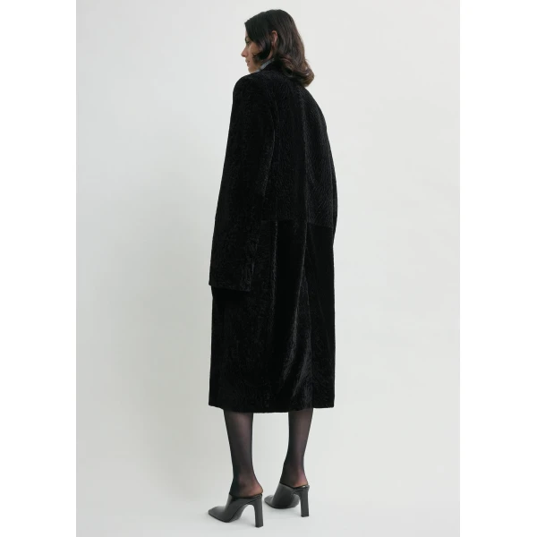 Totême Classic shearling coat in Black - Coats - Scandinavian Minimalist Luxury at Luxury Shoes 
