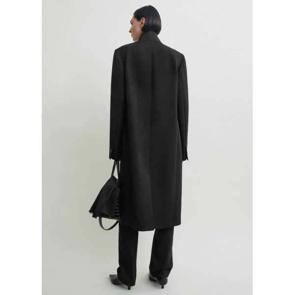 Totême Classic tailored coat in Black - Coats - Scandinavian Minimalist Luxury at Luxury Shoes 