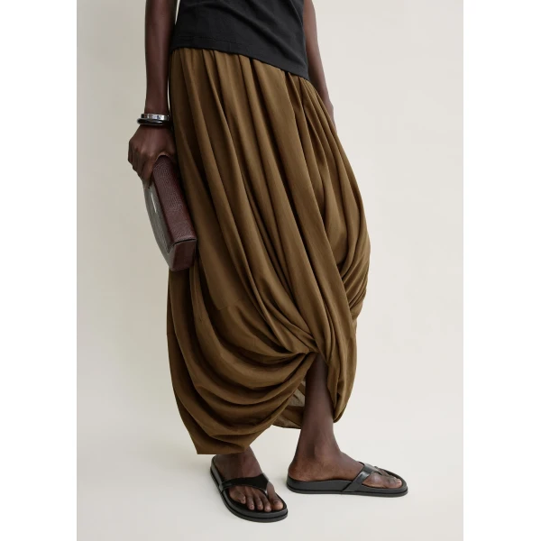 Totême Cocoon skirt in Walnut - Skirts - Scandinavian Minimalist Luxury at Luxury Shoes 