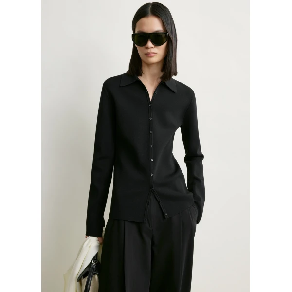 Totême Compact knit buttoned top in Black - Knitwear - Scandinavian Minimalist Luxury at Luxury Shoes 