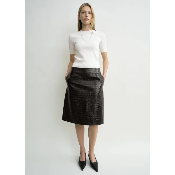 Totême Compact knit tee in Optic white - Knitwear - Scandinavian Minimalist Luxury at Luxury Shoes 