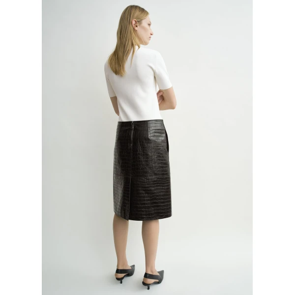 Totême Compact knit tee in Optic white - Knitwear - Scandinavian Minimalist Luxury at Luxury Shoes 
